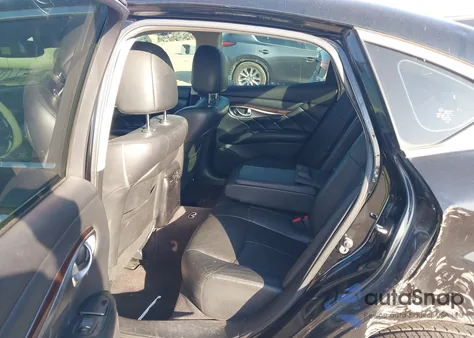 2011 Infiniti M37X z USA, uszkodzony, nr VIN JN1BY1AR2BM371857